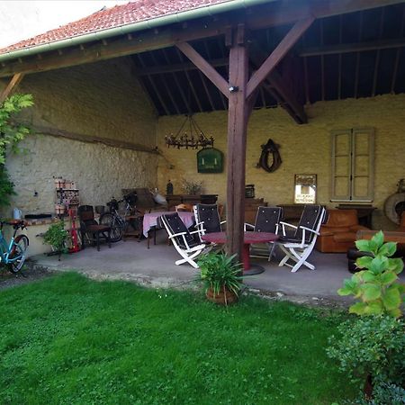 L Escale En Beauce Bed & Breakfast Maisons  Exterior photo