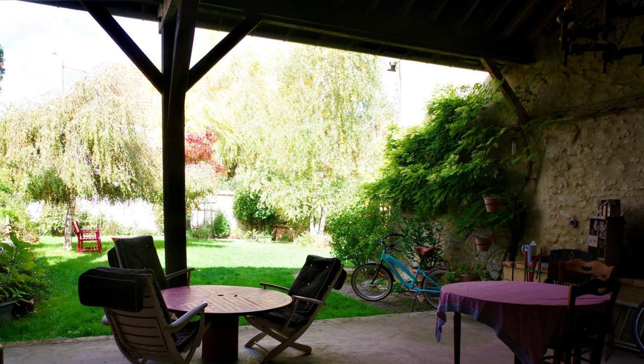 L Escale En Beauce Bed & Breakfast Maisons  Exterior photo